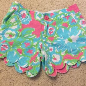 Lilly Pulitzer scallop shorts